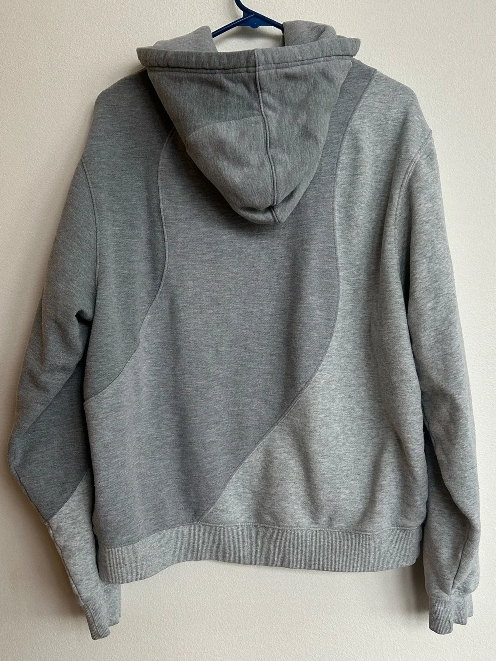 Alo Yoga “Makes Waves” Hoodie in Tonal Heathered Grey Colorway